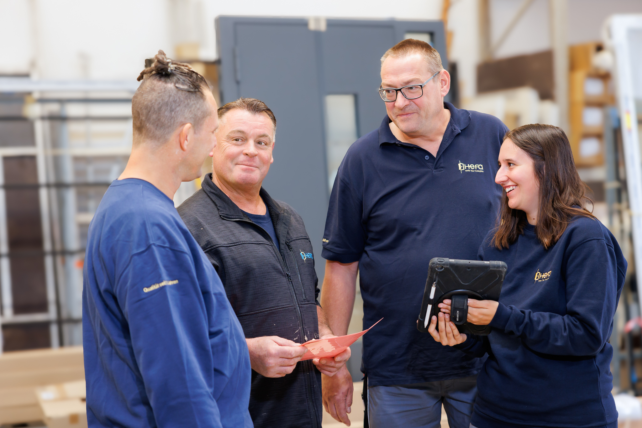 Teamfotos der Firma Hefa Fenster Türen in Polch, Mitarbeiter für Employer Branding