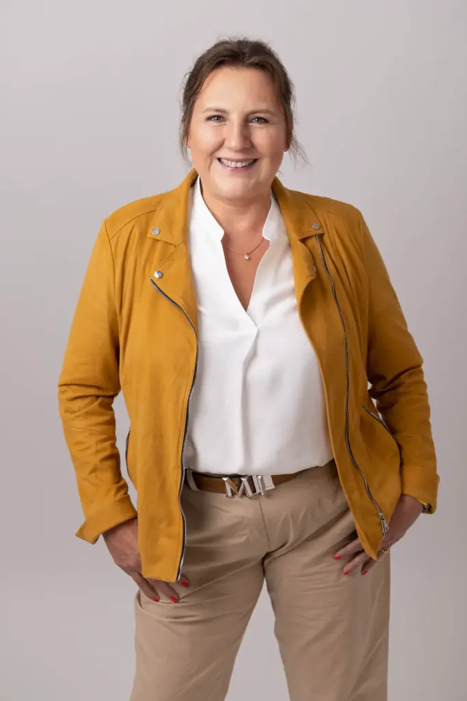 Business Portrait Silke Bremser Die Geldfinderin — Markenfotografie fuer Finanzexpertinnen Koblenz