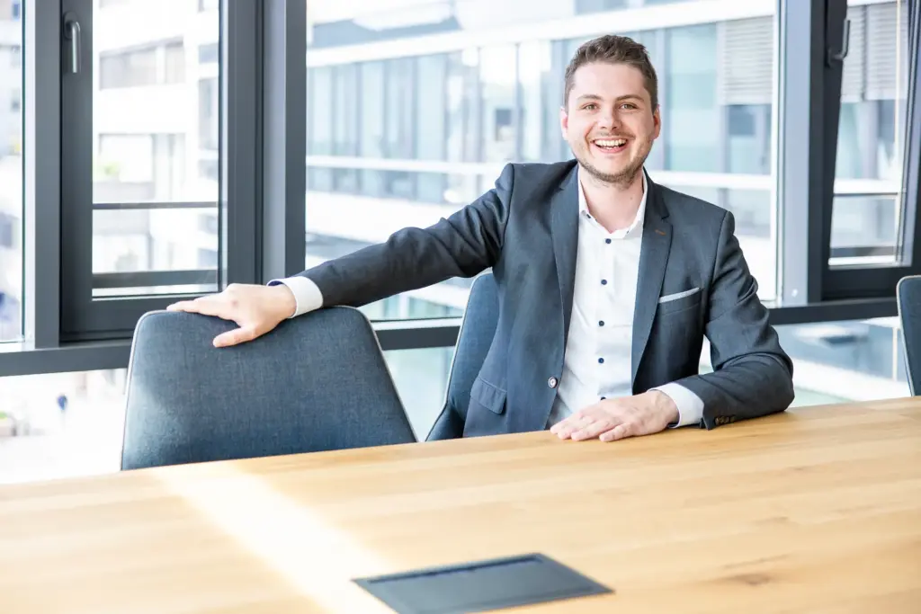 Portrait des Unternehmers von Erstlage Immobilien – professionelle Führungskräftefotografie
