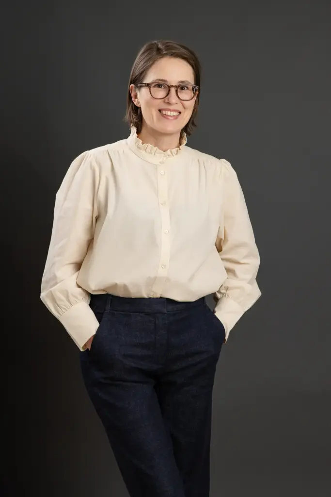 Nahporträt einer Unternehmerin, professionell und authentisch – Personal Branding Fotografie